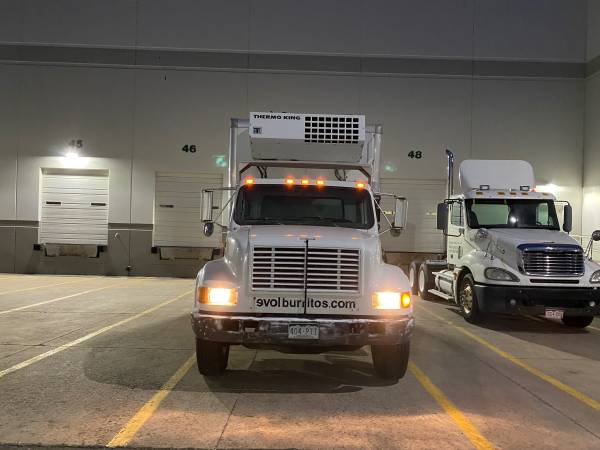 1999 International 4700 DT466E - Photo 5