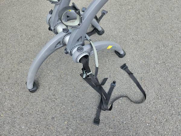 Saris Bones 2 Bike Rack for car trunk , adjustable mount - $50 (Fairfax)63471145493891122