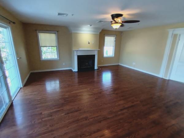 $3,200 / 2br - Beautiful condo for rent located in Abington (Abington)63863137051907121
