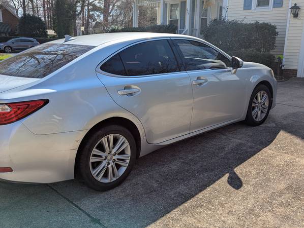 2014 Lexus ES350 95 K Miles - $15,600 (Chesapeake)63621666699651123