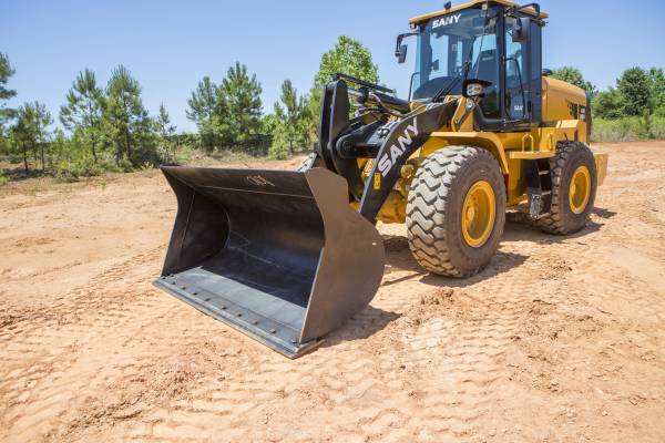Contractor Special - 3 Yard Wheel Loader - Two Buckets And Forks 1