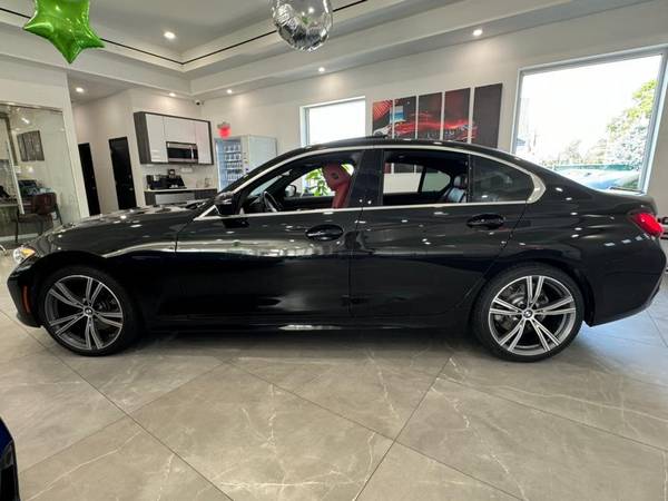 2022 BMW 3 Series 330i Sedan 329 / MO - $329 (+ Luxury Motor Club)63654714021891123