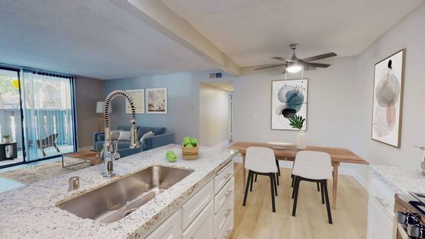 $3,100 / 2br - 900ft2 - Large Bedroom(s), Courtyard with Park-like Settings, Refrigerator (25910 Tournament Rd, Valencia, CA)63701204399875123