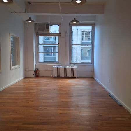 $3,985 / 1100ft2 - Loft *office space*utilities imcluded! Conference room*built out*W37 (Midtown west)64033629603969122