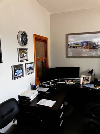 $1,400 / 2300ft2 - Unidad Comercial - Oficina y Almacén 2300 pies cuadrados (Canal Fulton)63621918897921124