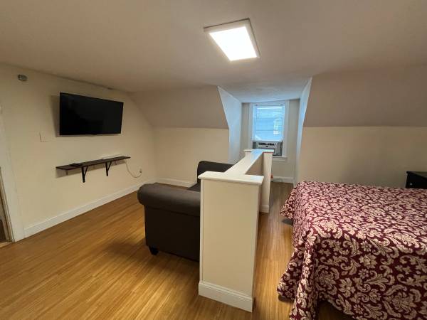 Apartamento estudio amueblado por $490 con servicios incluidos (Woburn)63699236531457123