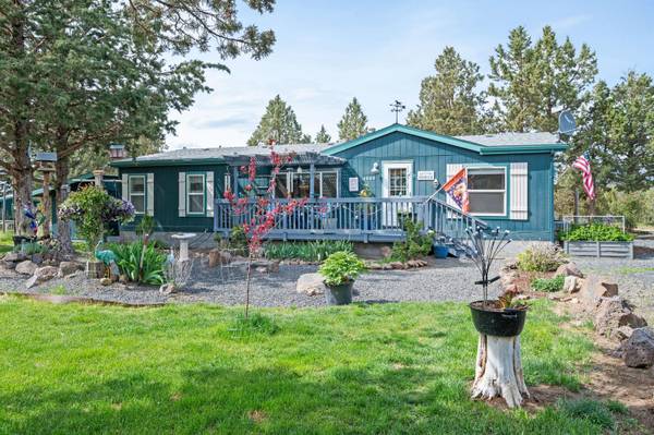$530,000 / 3br - 1904ft2 - Beautiful serene home on 1.71 acres (Prineville)63839290017027121