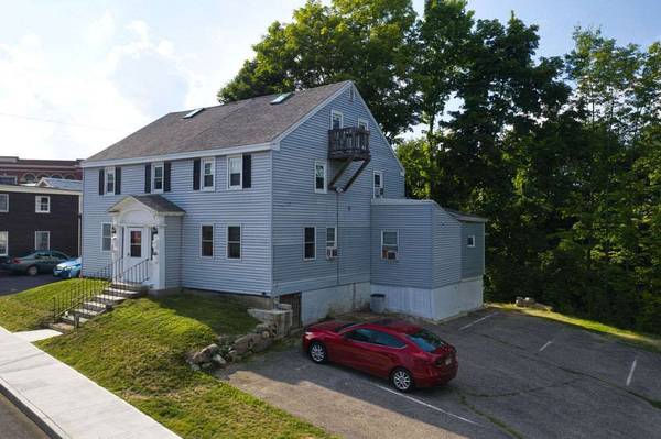$1,700 / 2br - 700ft2 - Charming 1 and 2-Bedroom Apartments in Historic Downtown Dover, NH (Dover, NH)63932188141826120