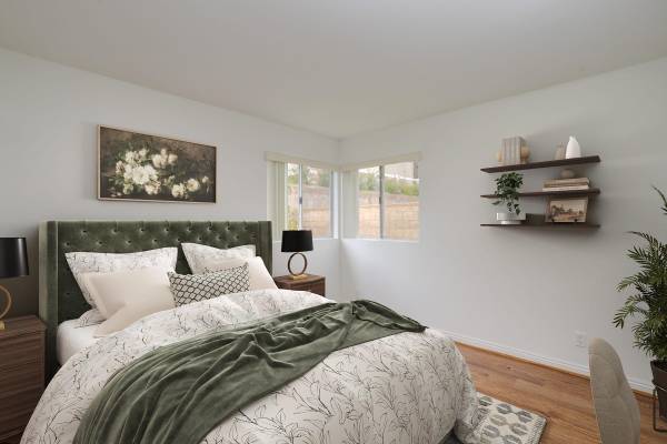 $3,849 / 3br - 1300ft2 - Acceso a Internet de alta velocidad, listo para cable, despensa (Santa Clarita)63857623023363124