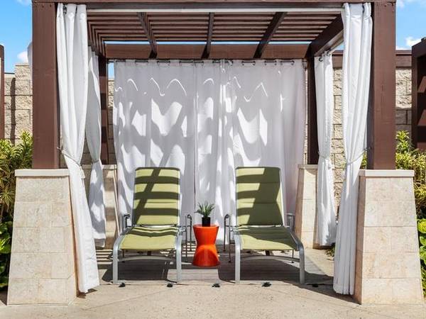 $3,538 / 2br - 957ft2 - Outdoor Patio, On-Site Maintenance Team, Courtesy Patrol (Kapolei)63939529006979120