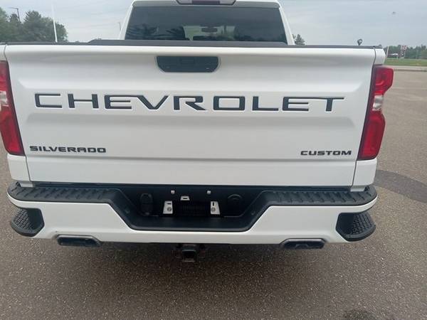 2021 Chevrolet Silverado 1500 Custom 4x4 V8 5.3L - $19,000 (Los Angeles)63441097767555124