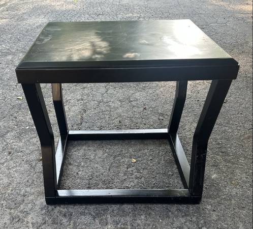 Dark Wood End Table 1