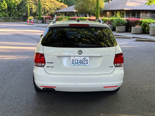 2010 Volkswagen Jetta TDI - $6,95063617858176899124