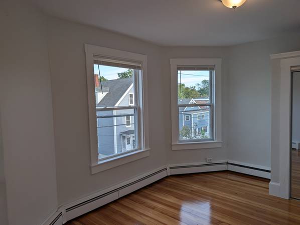 $2,395 / 2br - Amazing 2Bed 1Bath~$2395. Lynn63912517294594124