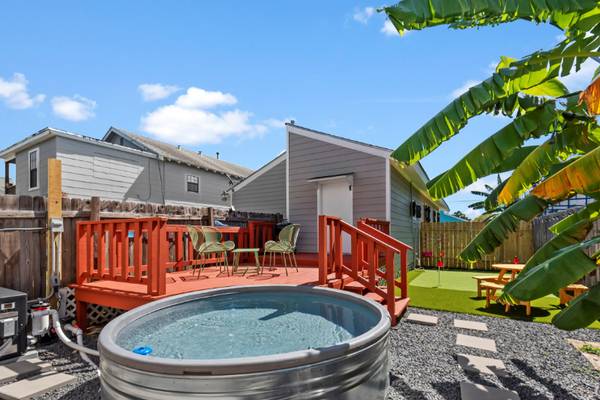 $1800.00 / 2br - 1070ft2 - The Hideout63879462004353121