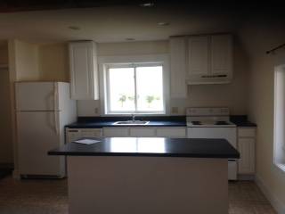 $1,900 / 2br - 2 bedroom country apartment - Duxbury (Duxbury)63784662621825121