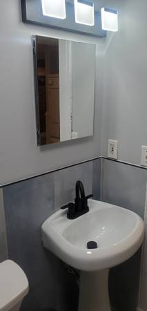$1,975 / 1br - 675ft2 - All inclusive recently reno'd lower level apartment available Nov 1 (Shaw / Ledroit Park)64040193082627122