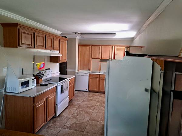 $2095.00 / 3br - 1100ft2 - ROSE PARK HOME63674363568131122