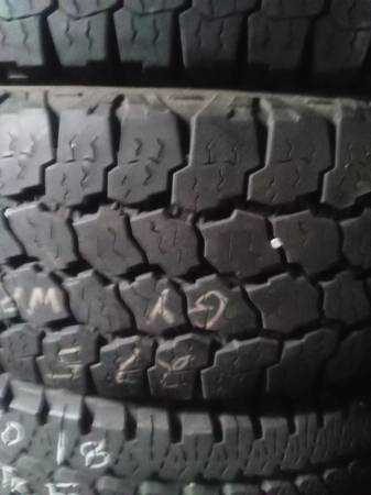 Goodyear 275/70/18 1