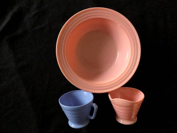 Vintage Moderntone Painted Glass Sugar, Creamer & Bowl Set 1