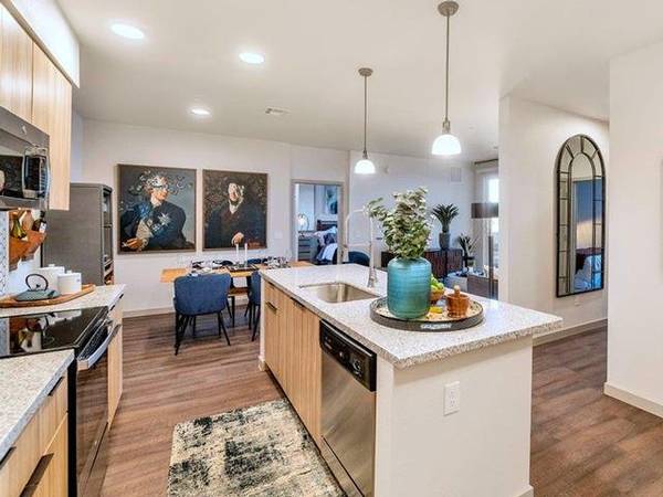 $1,699 / 3br - 1278ft2 - Resort Style Living Everyday! Why should you settle for anything less? (Goodyear)64024994980867120