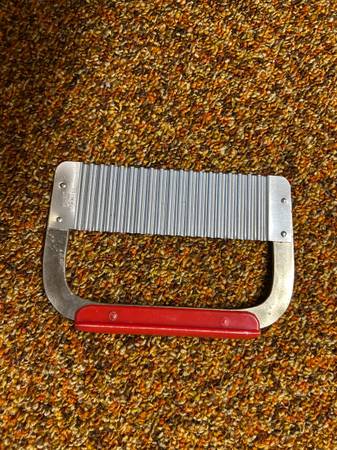 Vintage Huot kitchen cutter 1