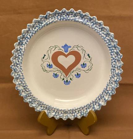 Vintage pie dish plate ABC Exclusive 1980s blue spongeware heart 1