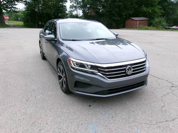 2021 Volkswagen Passat SE 34,000 Millas - $16,995 (Kittanning PA)63625245335171121