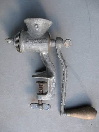 Universal Meat Grinder 1