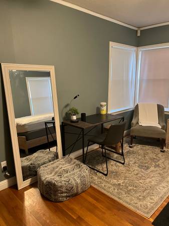 $750 Room for rent near Tower District (Female Only) (Fresno Tower District)63798509175043122