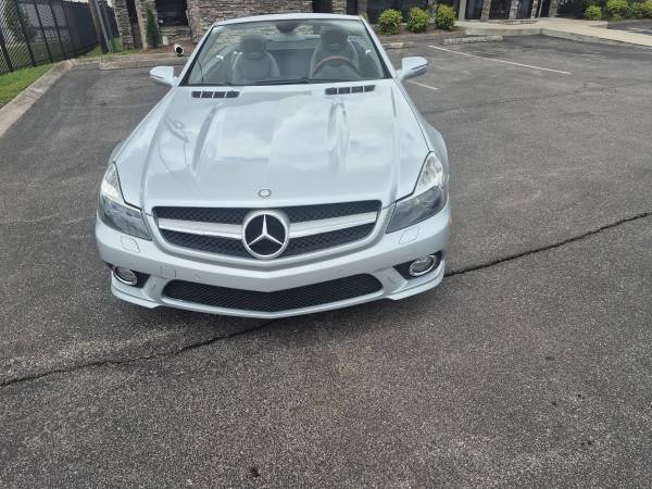 Always garage kept 2009 Mercedes-Benz SL550 - $14,500 (Greenhills)63621600748033122