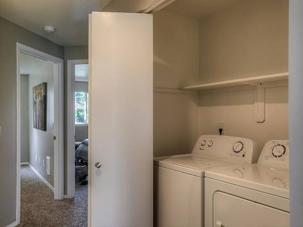 $1,744 / 1br - 774ft2 - Persianas para Ventanas, Lavavajillas, Espacio de Almacenamiento, Lavadora/Secadora63820882468995121