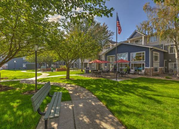 $1,339 / 1br - 525ft2 - Many homes have great views, Social Room, Courtyard (9001 NE 54TH ST, Vancouver, WA)63831683026433124