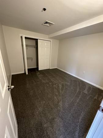 $2,325 / 2br - 1125ft2 - Additional Storage, On-site Management, Open Floor Plan (180 Woodbury St, Manchester, NH)63932188361218124