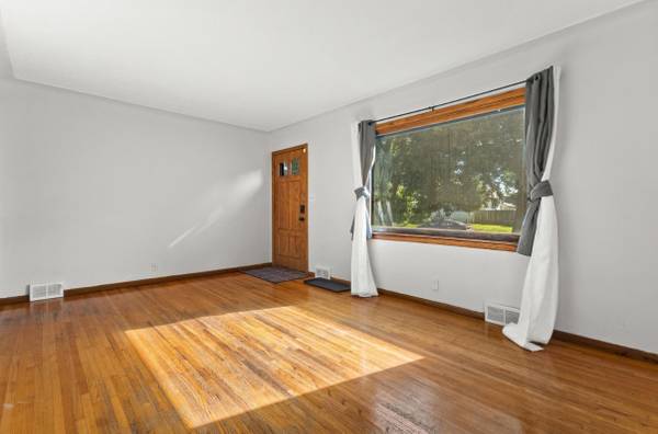 $2,300 / 4br - 1500ft2 - House for rent-6 month lease (East Nokomis)64003959524610122