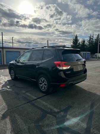 2020 Subaru Forester Premium Wagon - $18,495 (Monroe)63470588341121123