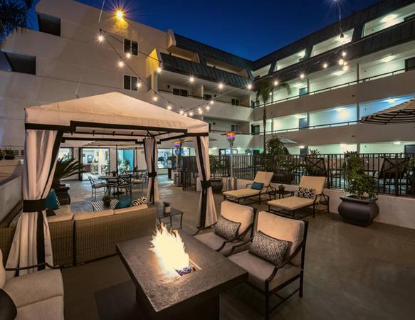 $2,050 1.5 MONTHS FREE + $500 OFF + Walkable Streets in Upscale Hillcrest (Hillcrest)63998603214211123