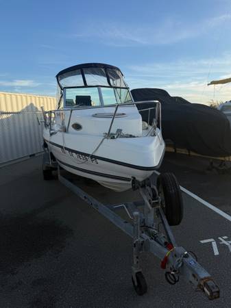 2000 Seaswirl Striper 1850 outboard 1