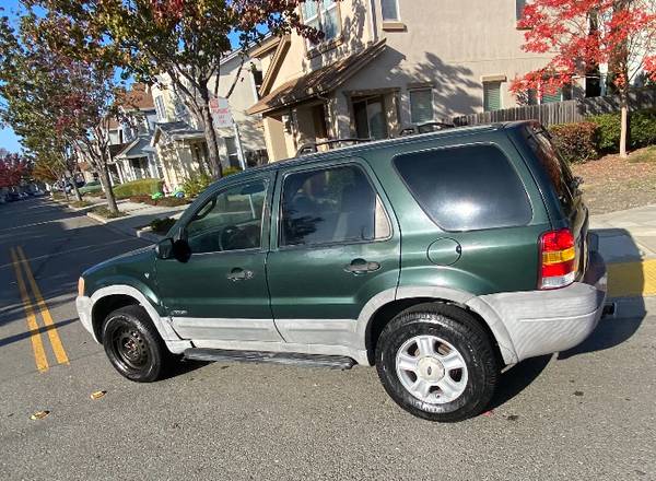 2001 Ford Escape Xlt 1