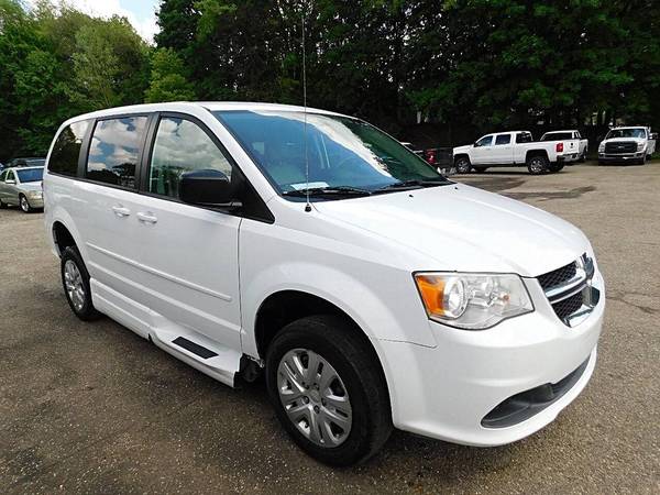 2017 Dodge Grand Caravan SE 4dr Mini Van - $11990.0063613628467971124