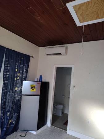 $800 / 1br - Disponible ahora, habitación privada de 1 dormitorio con baño, $800 al mes (Williston)63823028038913121