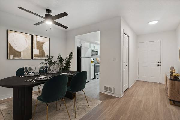 $1,935 / 2br - 978ft2 - One month free! Fitness center, pet friendly, wood fireplaces (Portland, Beaverton, Tigard, Murray Hill)63999453074178121