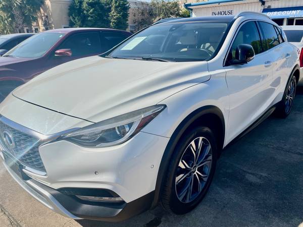 2018 Infiniti QX30 Essential .  . . $3000 down  . . PRICE REDUCED ! - $18,900 (832-206-3054. .👍☎)63617007628803121