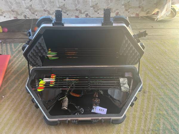 Compound Bow 1