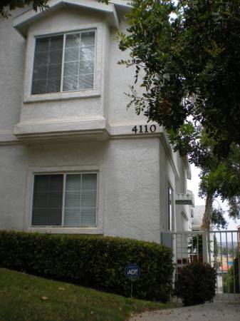 Habitación amueblada de $950 disponible en una bonita casa adosada cerca de la playa (Point Loma)63878475682819121