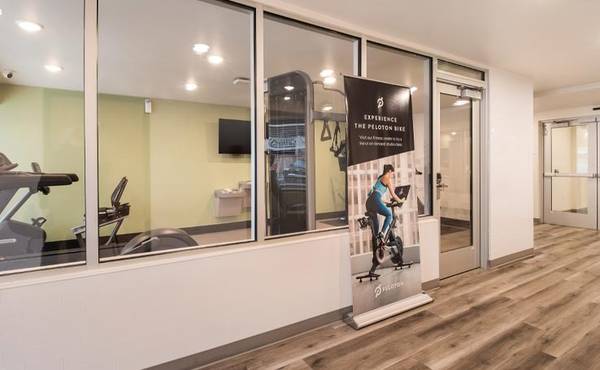 $504 / 1br - Tarifas semanales asequibles: ¡Sin depósito requerido! (200 NE 104th Ave, Vancouver, WA)63831753502083123