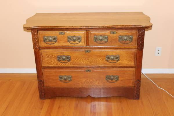 Antique 4 Drawer Oak Dresser 1