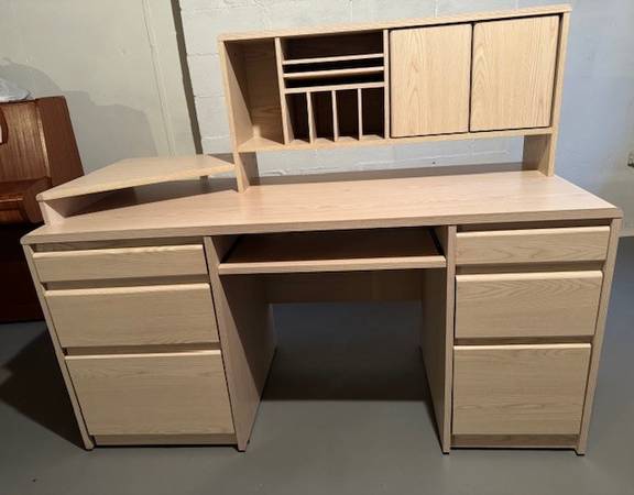 Computer Desk 1