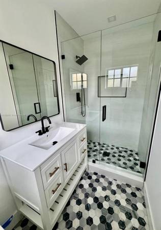 $4,800 / 3br - House for rent with pool 3/2 (Hollywood)63825134598275124