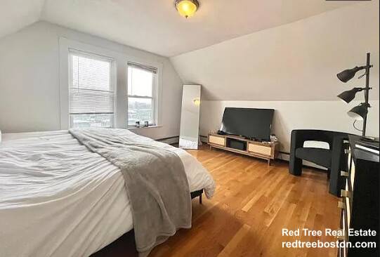$6,200 / 6br - Massive 6 bed in Allston with laundry in unit available now!! (Allston)63802096885123121